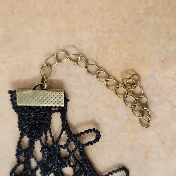 Black Lace Choker and Ring Set - Picture 5 of 6